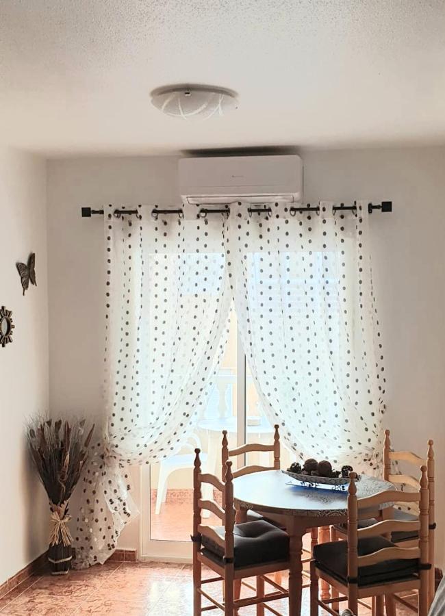 Apartamento Los Gases Torrevieja Exterior foto